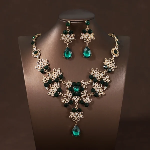 Necklace/Earrings Set