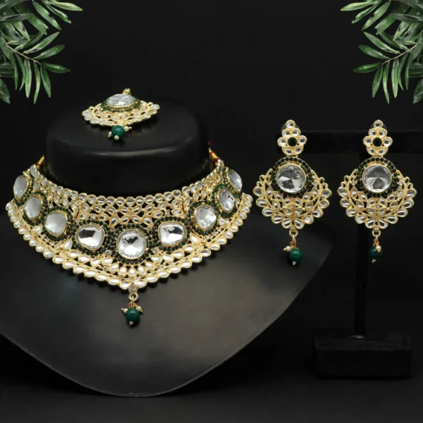 Green Color Choker Kundan Necklace Set