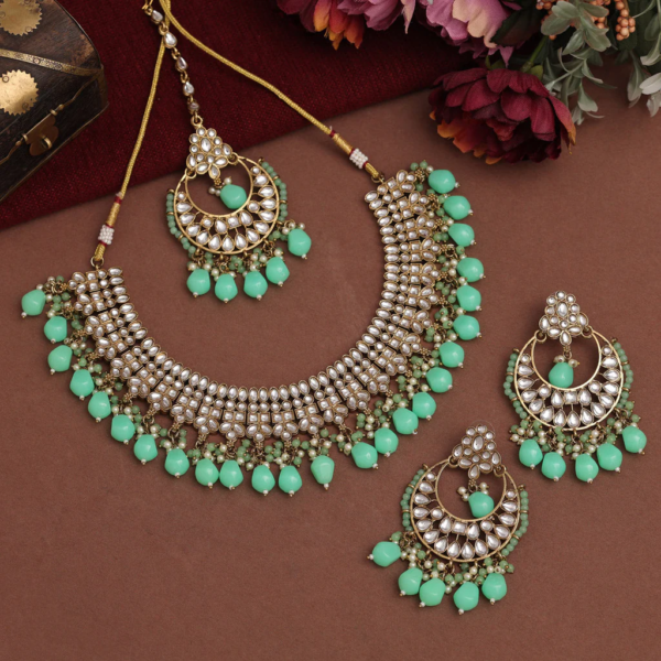 Parrot Green Color Kundan Necklace Set